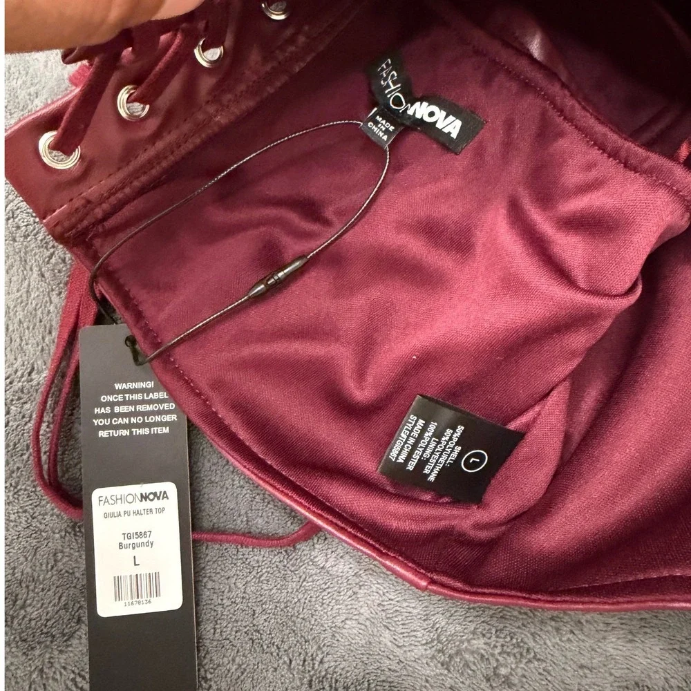 Fashion Nova Giulia PU Halter Top Womens L Burgundy NEW Faux Leather Corset Zip